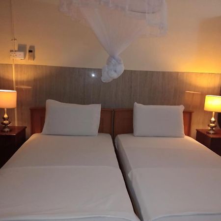 Milano Tourist Rest Hotell Anuradhapura Eksteriør bilde
