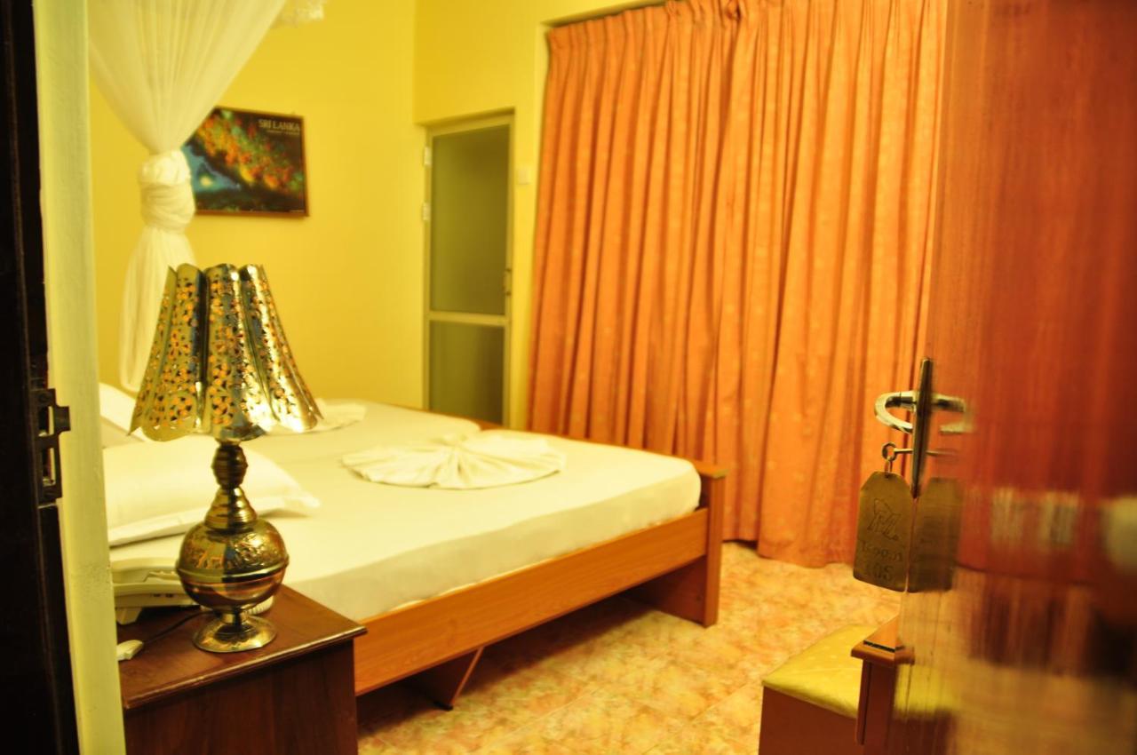 Milano Tourist Rest Hotell Anuradhapura Eksteriør bilde