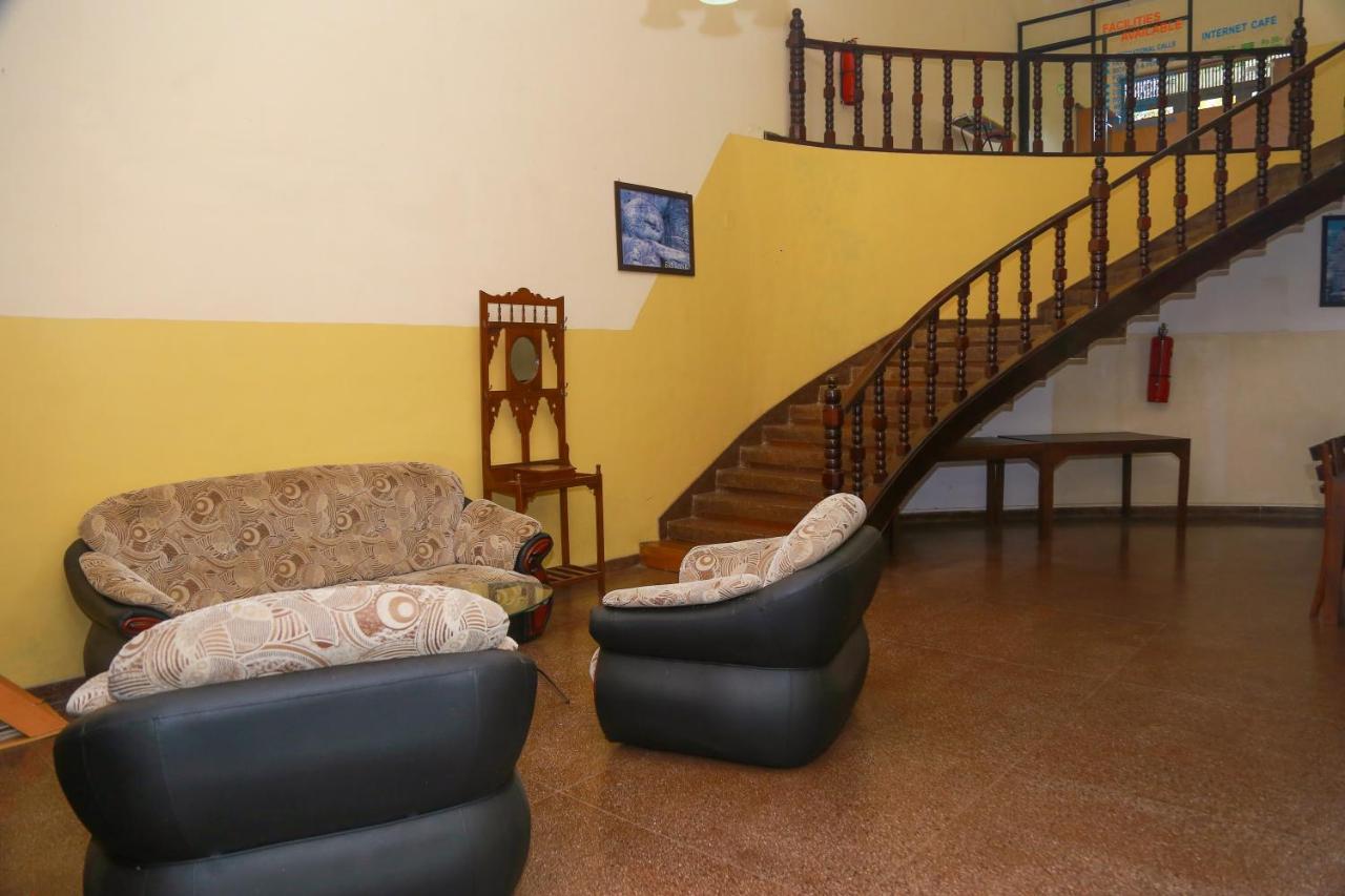 Milano Tourist Rest Hotell Anuradhapura Eksteriør bilde