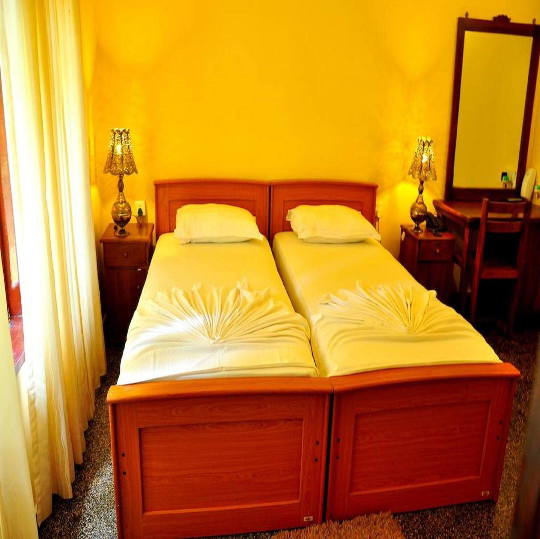 Milano Tourist Rest Hotell Anuradhapura Eksteriør bilde